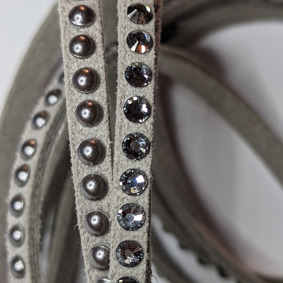 Swarovski wrap around bracelet - Picture 5 of 8